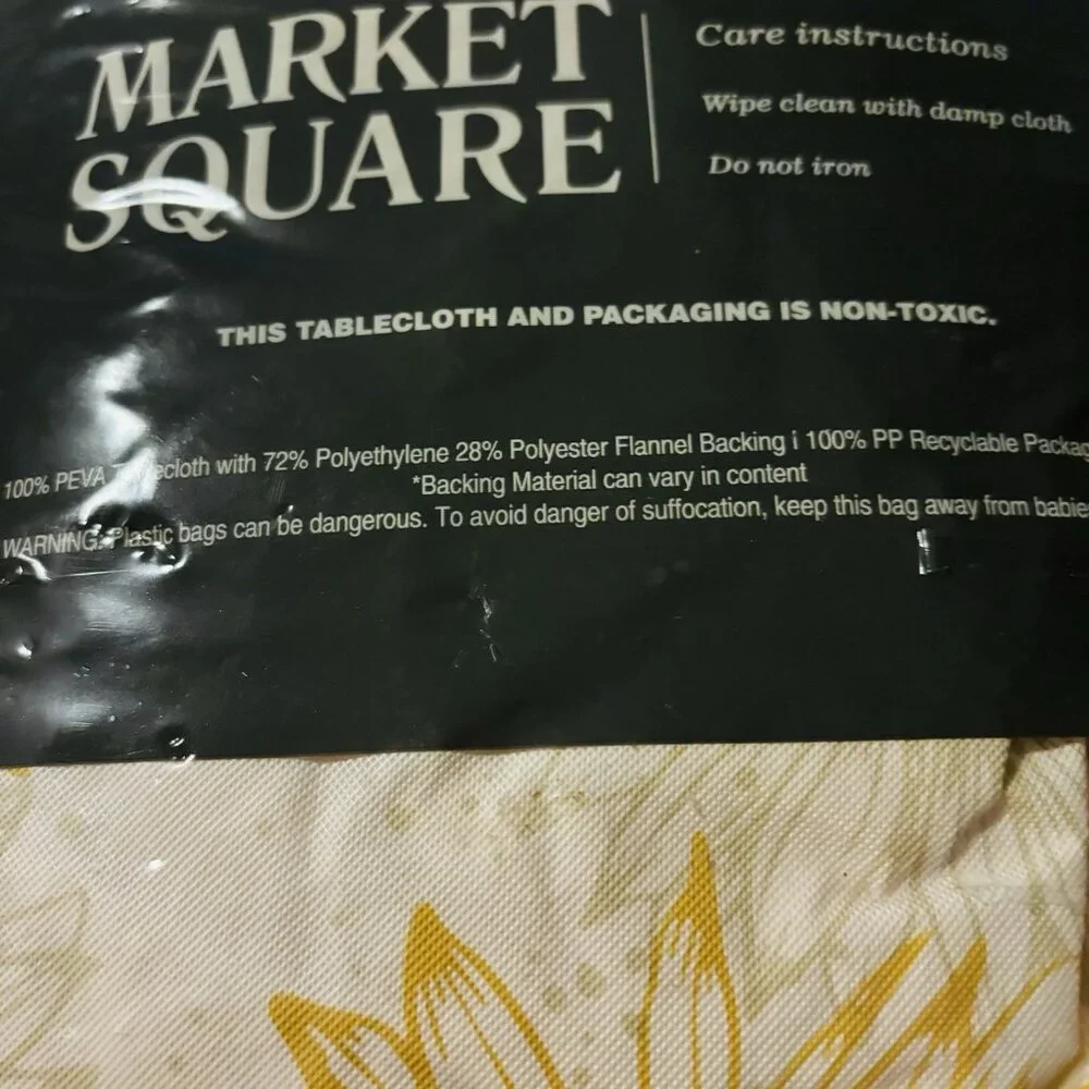 Market Square Vinyl Flannel-Back Tablecloth 37.5″×78″‎ Fitted Floral Yellow New